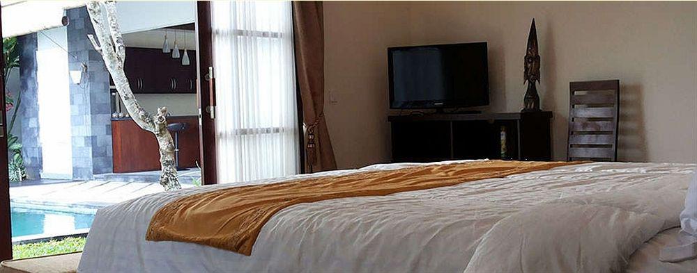 Villa Fanisa Kuta  Ngoại thất bức ảnh