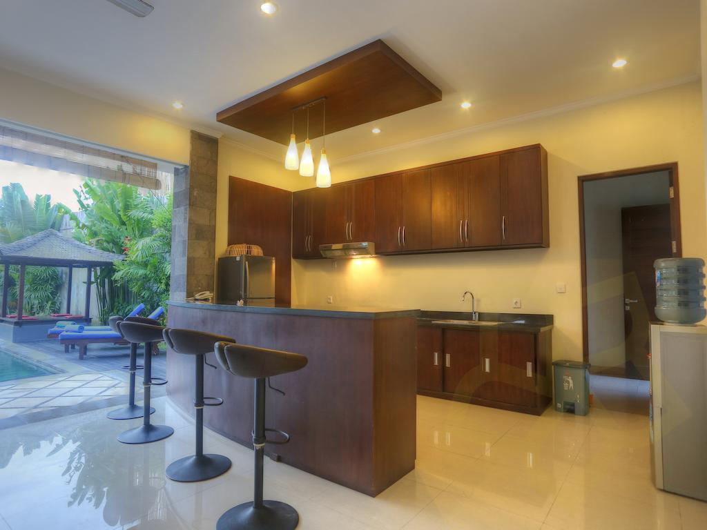 Villa Fanisa Kuta  Phòng bức ảnh